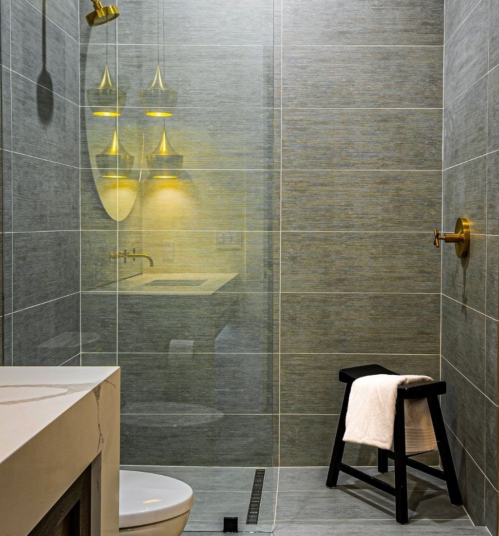 bathroom fitters SW20 0AW